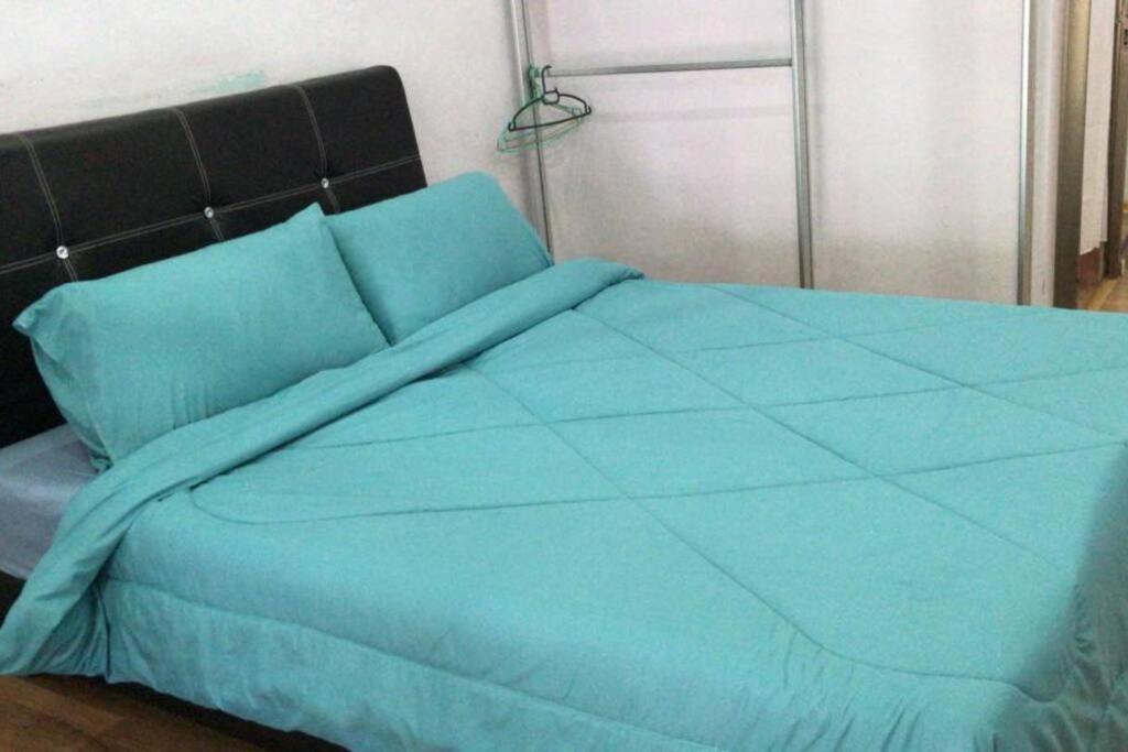 Terrace House Near Stulang Laut Ciq Midvalley Ksl For 7Pax Джохор-Бару Экстерьер фото