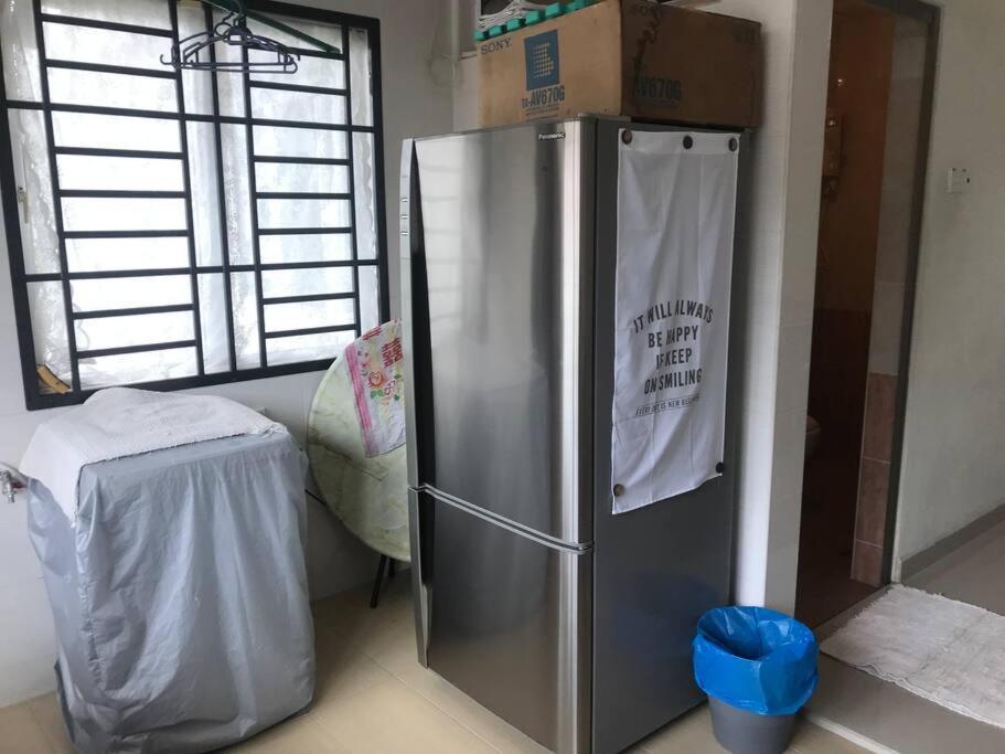 Terrace House Near Stulang Laut Ciq Midvalley Ksl For 7Pax Джохор-Бару Экстерьер фото